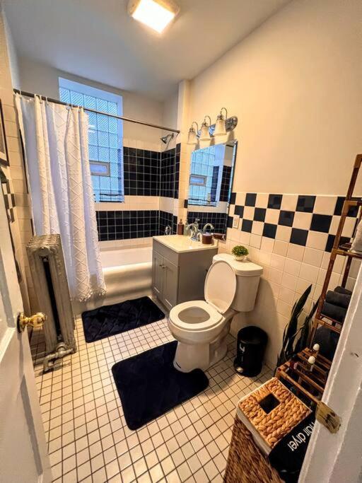 Modern Vintage 2Br Walkable To Dining & Lakefront Leilighet Chicago Eksteriør bilde